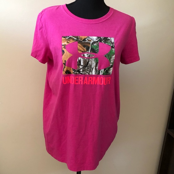 NWOT Under Armour Tee